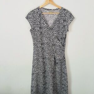 Athleta Black and White Sheath Midi Dress